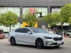 BMW i5 eDrive 35L M Sport Package - ფოტო 3