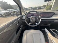 Buick GL8 Luzun Respect Edition - ფოტო 8