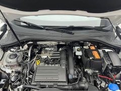 Volkswagen Taos 280TSI FWD Luxury Smart Connected Edition - ფოტო 18