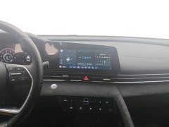 Hyundai Elantra 1.5L CVT Luxury - ფოტო 13