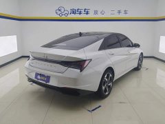 Hyundai Elantra 1.5L CVT Luxury - ფოტო 3