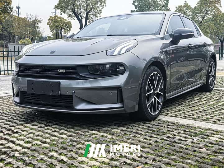 Lynk & Co 03 2.0T Diesel Automatic Pro