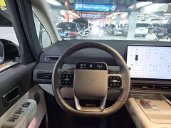 Li Auto Li Xiang MEGA Ultra - ფოტო 6