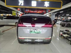 Li Auto Li Xiang MEGA Ultra - ფოტო 8