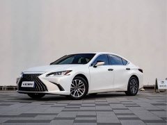 Lexus ES 2022 300h Excellence Edition - ფოტო 1