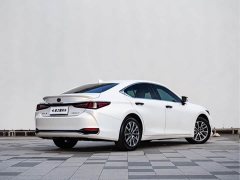Lexus ES 2022 300h Excellence Edition - ფოტო 7