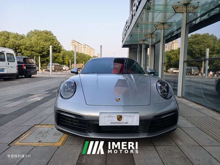 Porsche 911 Carrera 3.0T