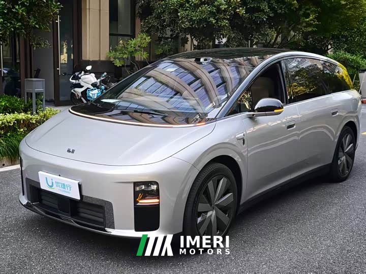 Li Auto i9 Home - ავტომობილი ჩინეთიდან