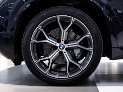 BMW X5 xDrive 30Li M Sport Exclusive Night Edition Package - ფოტო 11