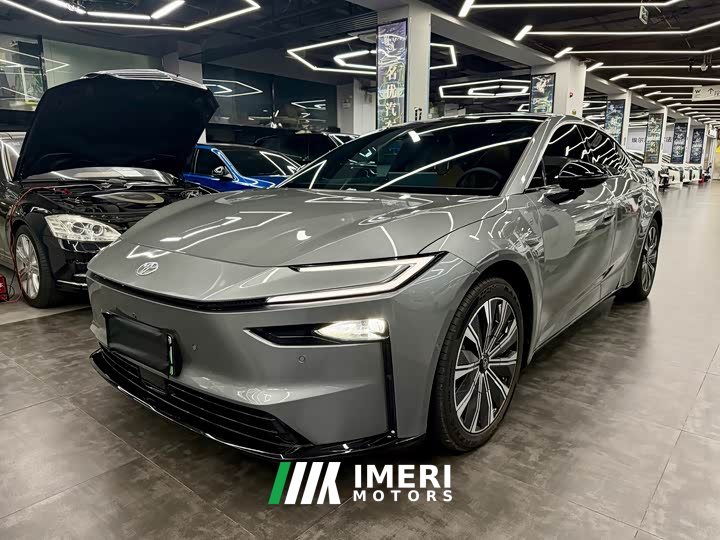 Toyota Platinum Wisdom 7 700 Max - ავტომობილი ჩინეთიდან
