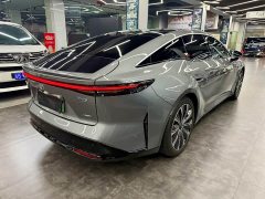 Toyota Platinum Wisdom 7 700 Max - ფოტო 18