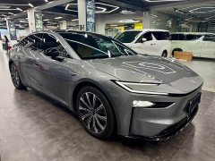 Toyota Platinum Wisdom 7 700 Max - ფოტო 3