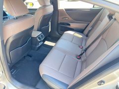 Lexus ES 2021 300h Premium Edition - ფოტო 10