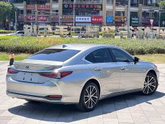 Lexus ES 2021 300h Premium Edition - ფოტო 4