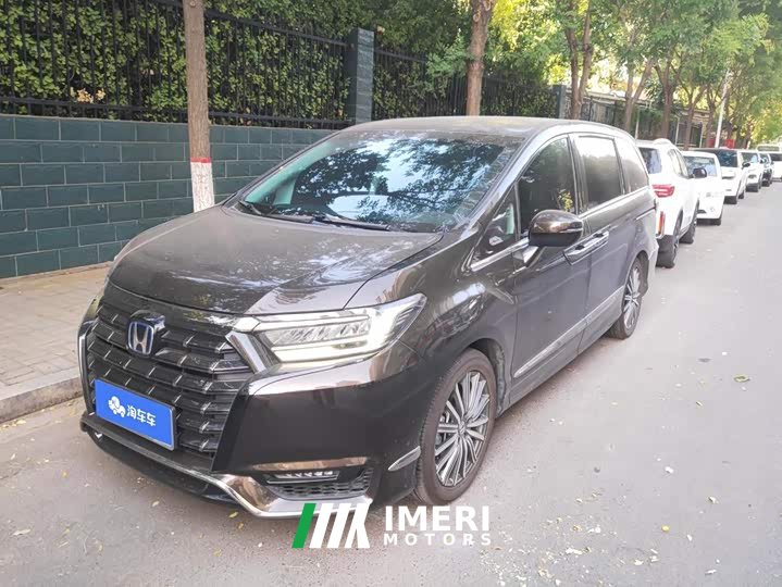 Honda Odyssey 2.0L e:HEV Luxury - ავტომობილი ჩინეთიდან
