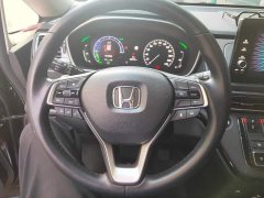 Honda Odyssey 2.0L e:HEV Luxury - ფოტო 15