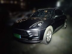 Porsche 2020 Macan 2.0T - ფოტო 1