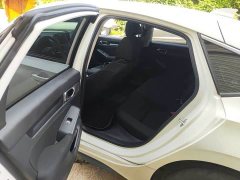 Honda Civic Hatchback 240 Turbo CVT Sharp Edition - ფოტო 6