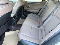 Lexus ES 300h Premium Edition - ფოტო 6