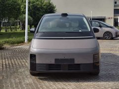 Li Auto Li Xiang MEGA Ultra - ფოტო 2