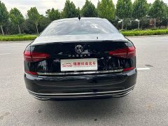 Volkswagen Passat 330TSI Luxury - ფოტო 14