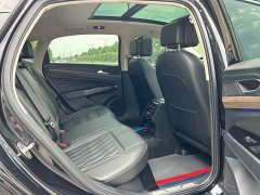 Volkswagen Passat 330TSI Luxury - ფოტო 8