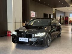 BMW 5 Series 530Li Premier M Sport Package - ფოტო 1