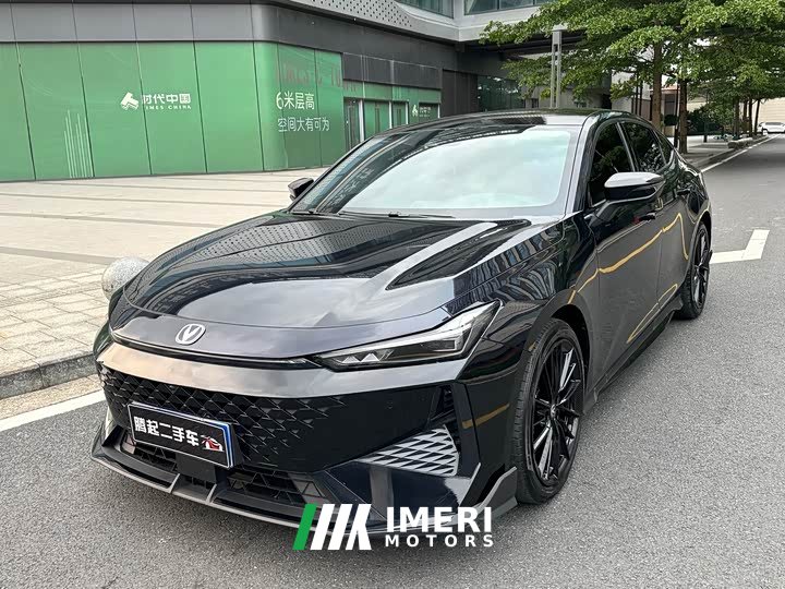 Changan UNI-V 1.5T Premium Sport