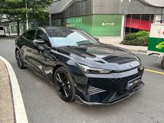 Changan UNI-V 1.5T Premium Sport - ფოტო 3
