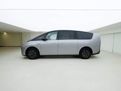 Li Auto Li Xiang MEGA Ultra - ფოტო 4