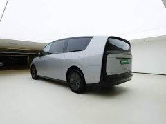 Li Auto Li Xiang MEGA Ultra - ფოტო 5