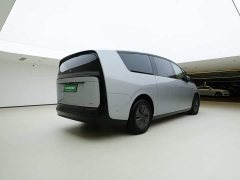 Li Auto Li Xiang MEGA Ultra - ფოტო 7