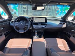 Lexus ES 260 Excellence Edition - ფოტო 12