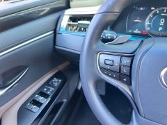 Lexus ES 260 Excellence Edition - ფოტო 14
