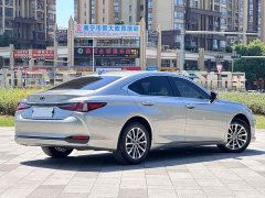 Lexus ES 260 Excellence Edition - ფოტო 5