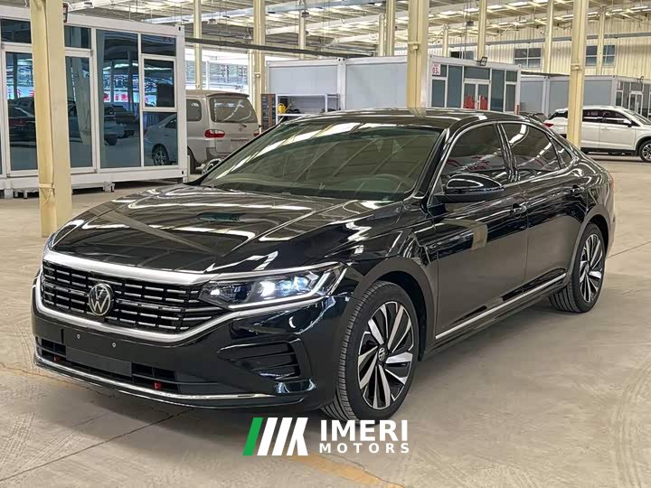 Volkswagen Passat Facelift 330TSI Elite - ავტომობილი ჩინეთიდან