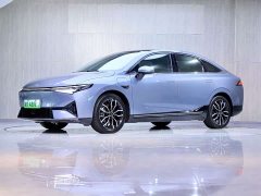XPeng P5 550E - ფოტო 1