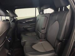 Toyota Crown Venza 2021 2.5L HEV AWD Premium - ფოტო 11
