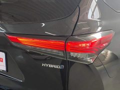 Toyota Crown Venza 2021 2.5L HEV AWD Premium - ფოტო 20