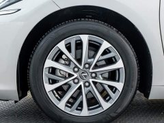 Lexus ES 300h Premium Edition - ფოტო 10