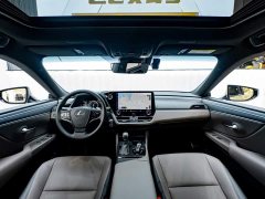 Lexus ES 300h Premium Edition - ფოტო 14