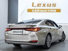 Lexus ES 300h Premium Edition - ფოტო 7