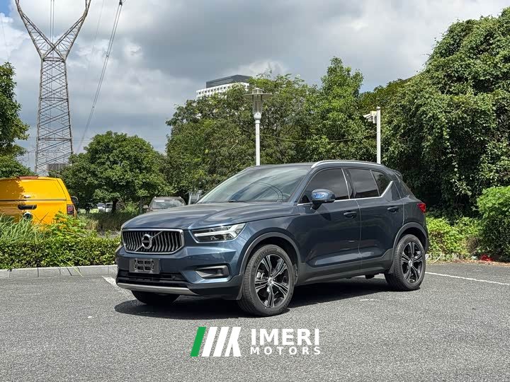 Volvo XC40 T4 AWD Smart Remote Luxury Edition - ავტომობილი ჩინეთიდან