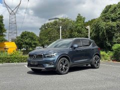 Volvo XC40 T4 AWD Smart Remote Luxury Edition - ფოტო 1
