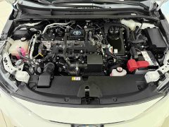 Toyota Corolla Hybrid 1.8H E-CVT Luxury - ფოტო 19