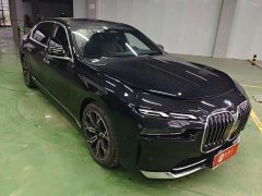 BMW 7 Series 735Li Luxury Package - ფოტო 2
