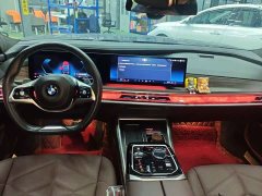 BMW 7 Series 735Li Luxury Package - ფოტო 4