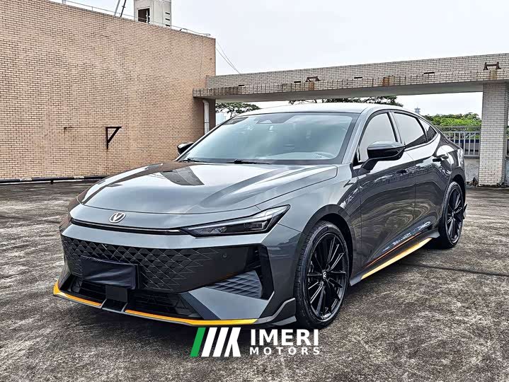 Changan UNI-V 2024 1.5T Premium Sport - ავტომობილი ჩინეთიდან