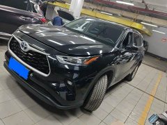 Toyota Highlander 2022 Dual-Engine 2.5L RWD Elite Edition 7-seater - ფოტო 1