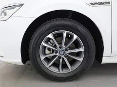 BYD Qin PLUS Glory Edition DM-i 55KM Leading - ფოტო 17